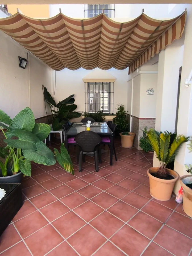 VIVIENDA ADOSADA EN VENTA EN LA SOLEDAD, LISTA PARA ENTRAR A VIVIR Y RECIEN REFORMADA INTEGRALMENTE