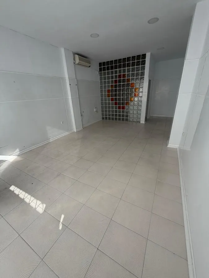 LOCAL COMERCIAL EN VENTA BIEN SITUADO