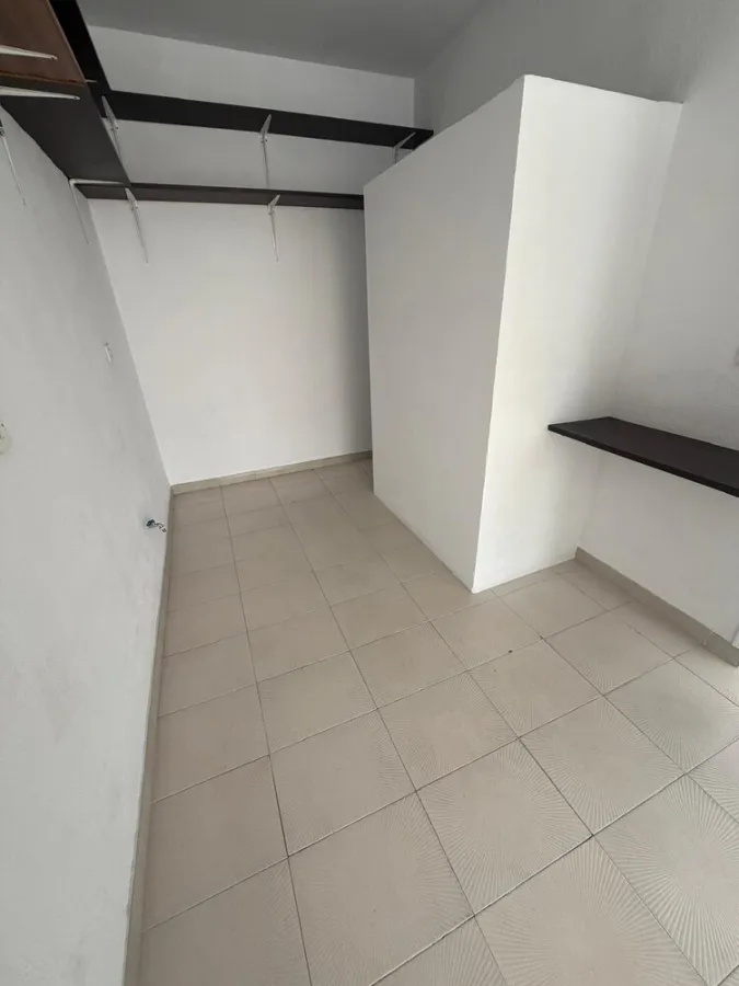 LOCAL COMERCIAL EN VENTA BIEN SITUADO