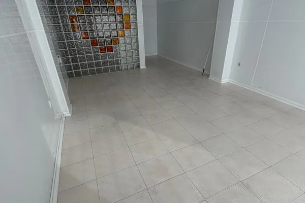 LOCAL COMERCIAL EN VENTA BIEN SITUADO