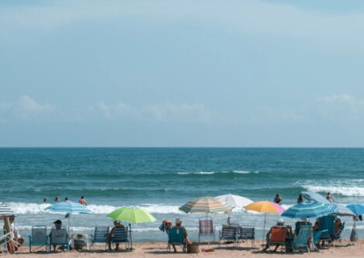 Deluxe · Promoción de obra nueva a 450 m de la playa
